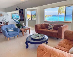 スマートテレビ、書庫、ステレオ