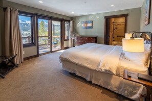 8 Schlafzimmer, Bügeleisen/Bügelbrett, Reisekinderbett, WLAN