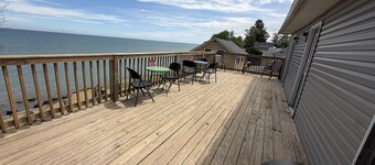 Lake Access Retreat  Pet Friendly  Fire Pit