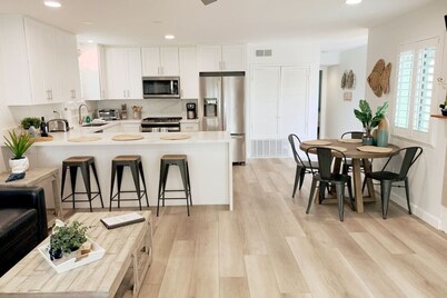 Ocean Front Townhouse w/ view, large Yard