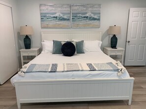 2 bedrooms, iron/ironing board, travel crib, free WiFi - Ocean Front Townhouse w/ view, large Yard (Encinitas)