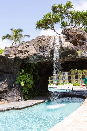 very last minute special ultimate luxury resort, romantic, fun and "zen"