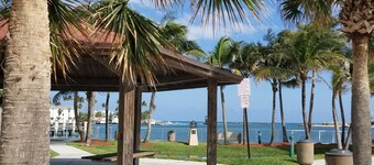 Beach Block Bungalow with private putting green.  Everything need.