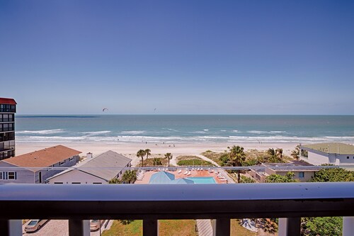 BeachFront Penthouse, Paradise found.  Pet Friendly, 2nd condo avail see 1070120
