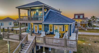 Ylellinen 2. rivi w / upeat näkymät 1600 SF-kannelta. * 63 askelta veteen!