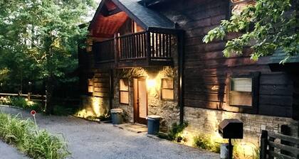 EASY ACCESS, NO Crazy Roads, BEARS,5Minutes off the Parkway Light#3 Pigeon Forge