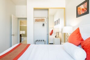 3 bedrooms, desk, iron/ironing board, free WiFi