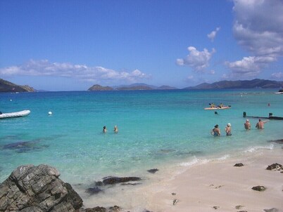 Amazing villa steps from our pool with incredible views, new kitchen & FREE WiFi