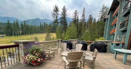 True Ski In/Out. Common Hot Tub and Pool