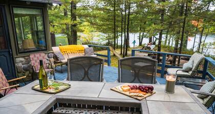 Quiet and Peaceful 3 Bedroom Family Cottage on Lake George, 12 Miles to TC