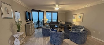 PHOENIX VII - amazing Gulf view from 4th floor - newly updated!