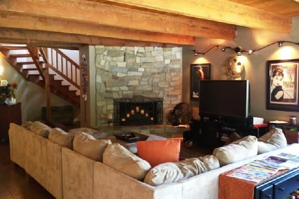 Exposed beams Great Room - Wow! Opens to Kitchen