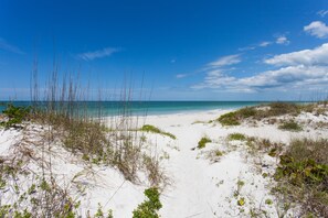 Beach nearby, sun-loungers, beach towels