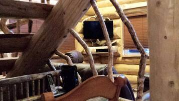 2 Schlafzimmer, Schreibtisch, Bügeleisen/Bügelbrett, kostenloses WLAN