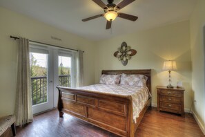 2 室のベッドルーム、 アイロン / アイロン台、WiFi (無料)、ベッドシーツ