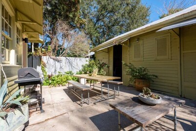  Best Block in the Bywater 
- valid license