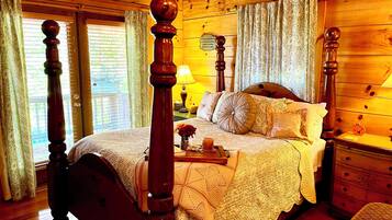 2 dormitorios, escritorio, tabla de planchar con plancha y cuna de viaje