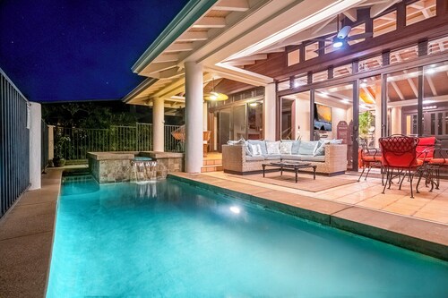 Luxury Home on Makai Golf Course in Princeville Kauai with private Pool/Spa