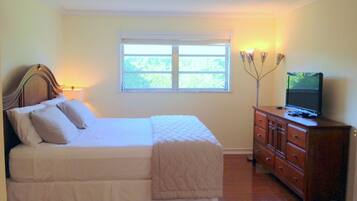 3 quartos, ferros/tábuas de passar roupa, Wi-Fi, roupa de cama