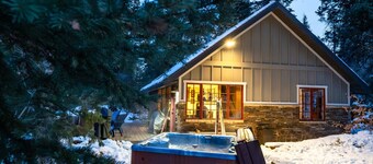 Hideaway Above The Stream • Sunny decks w/hot tub • Tall trees • Wood stove • Mountain Cabins Utah