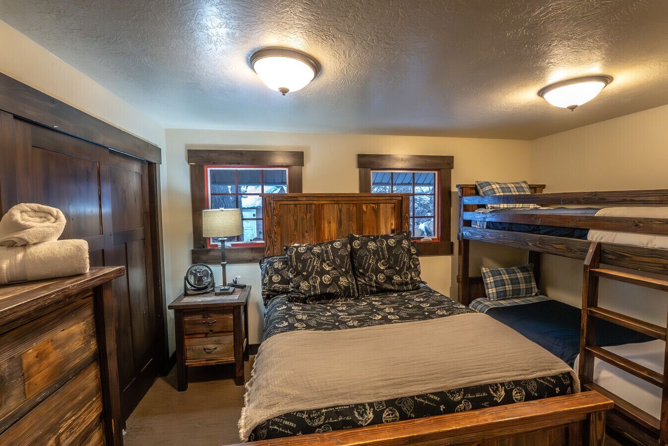 2 chambres, lit de bébé portatif, accès au Wi-Fi (inclus)