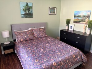 2 bedrooms, iron/ironing board, WiFi, bed sheets