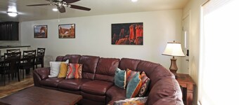 1500 sq ft, 3 sovrum, 2. 5 Bath Townhome bara 5 miles från Downtown Moab