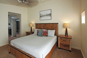 3 bedrooms, iron/ironing board, WiFi, bed sheets