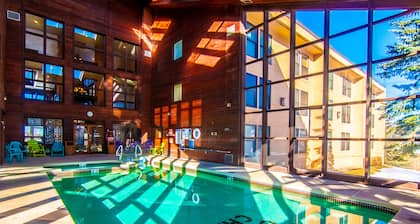 Brian Head Presidential Studio, Pool-Jacuzzi, Ski-In / Out,, Sleeps 6, Elevator