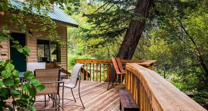 Cottage On The Stream • Sundance, Utah • Hot tub • Sunny kitchen • Decks • Wood stove • Mountain Cabins Utah