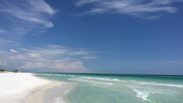 Beach nearby, sun-loungers