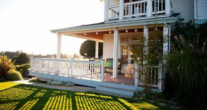 Yksityinen Hotellihuone jossa kiinnitetty Sun Room ja katetulla kannella