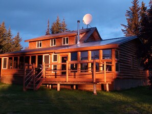 Exterior - Unique Alaskan log home in trees & wild flowers on 14-acre private homestead. (Anchor Point)