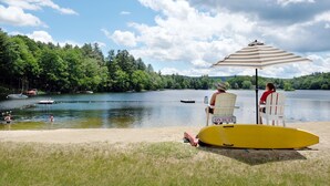 Liegestühle, Strandtücher