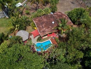 Exterior - 5 min. drive to Playa! 15 min. drive to Mountains, 15 min. drive to the Rivers!🇨🇷 (Parrita)