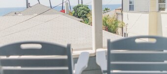 Beachy and Clean!  White Water Views!