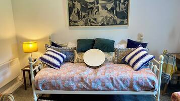 2 chambres, fer et planche Ă repasser, Wi-Fi gratuit, draps fournis