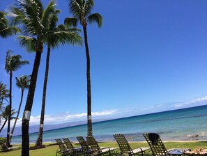 Am Strand, Liegestühle, Strandtücher