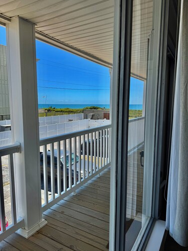 Ocean View Condo_Private Beach Access_Pool_WiFi_Kitchen_BBQ