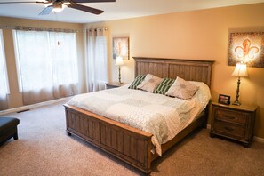 4 bedrooms, iron/ironing board, travel crib, free WiFi