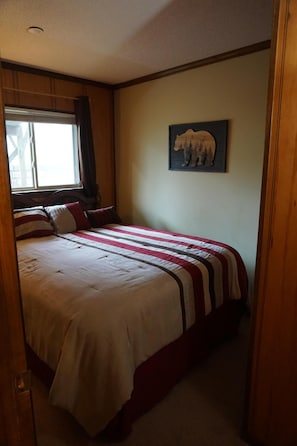 3 chambres, accès au Wi-Fi (inclus), literie fournie