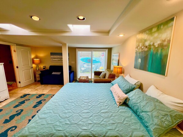 3 bedrooms, iron/ironing board, travel cot, free WiFi