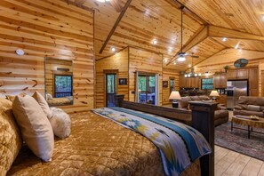 1 bedroom, pillow-top beds, iron/ironing board, WiFi