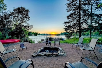 Image of Cottage on the lake near downtown Stillwater