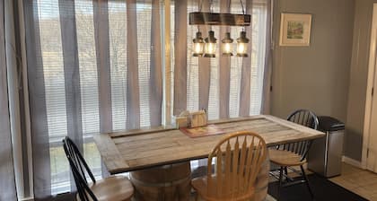 Nature Lovers Getaway Nestled In The Hills Of The Finger Lakes Region..