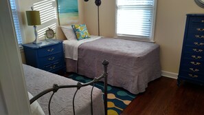 2 bedrooms, desk, iron/ironing board, free WiFi