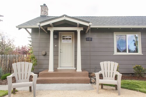 * UUSI * Keskustan moderni Nostalgia, täysin päivitetty ja kätevä