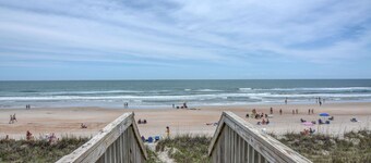 "Comes A Time" Oceanfront - Best Surf City location, walk to everything!