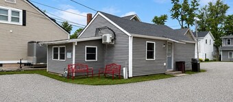 Pet Friendly Strip Stay Near Wineries & Lake