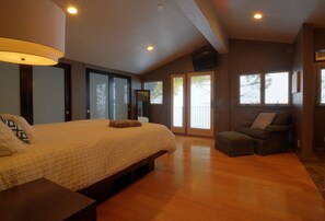 3 makuuhuonetta, silitysrauta/-lauta, Wi-Fi, vuodevaatteet